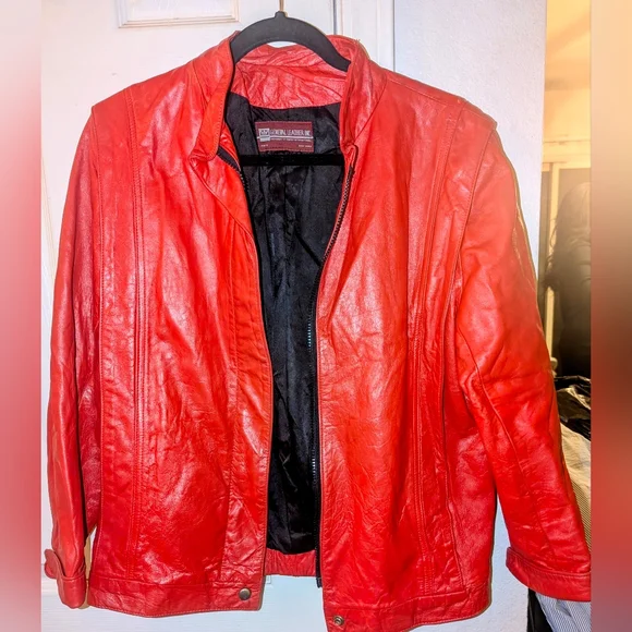 Vintage Women's Red General Leather Inc. Jacket - Picture 3 of 4